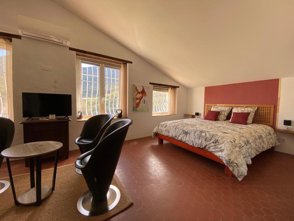 Mas Bella Vida - Chambres D'Hotes Puget-Théniers Eksteriør billede